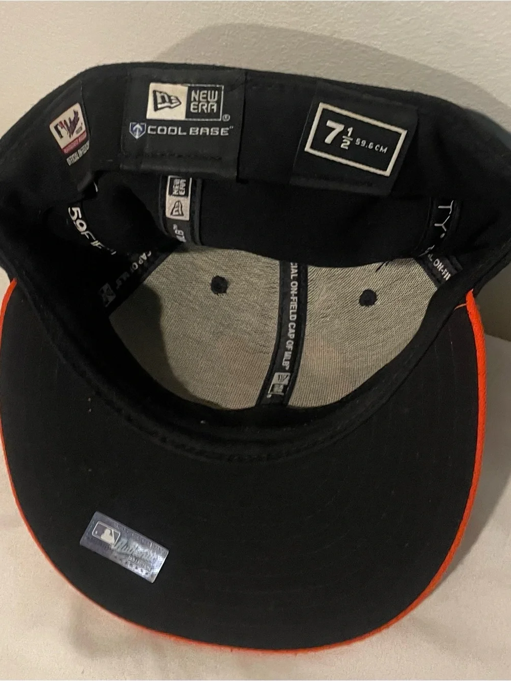 New Era Baltimore Orioles MLB Black and Orange Fitted Baseball Hat 7 1/2 - Picture 4 of 5